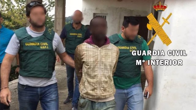 Archivo - El hombre detenido acusado de matar a una mujer tras robarle en su casa de Roquetas de Mar (Almería).