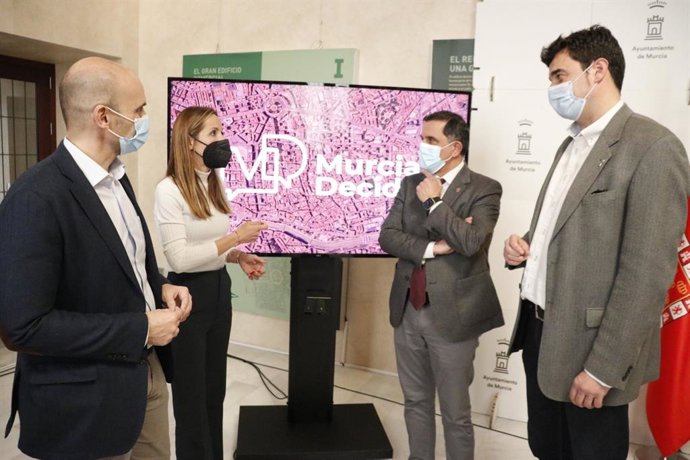 Los vecinos de Murcia presentan cerca de un millar de ideas de mejora gracias a los presupuestos participativos