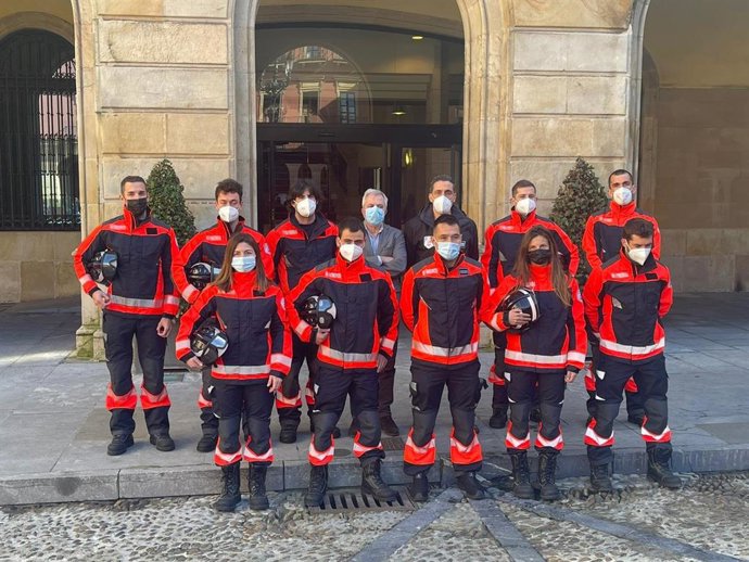 Toma de posesión de nueve nuevos efectivos del Servicio de Prevención, Extinción de Incendios y Salvamentos del Ayuntamiento de Gijón