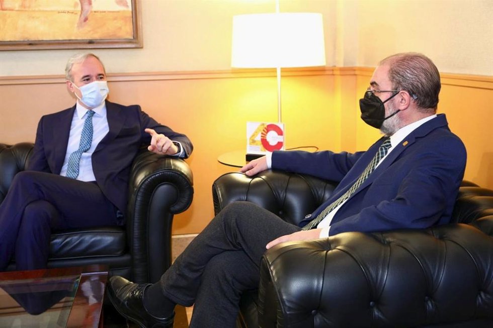 El presidente del Partido Popular (PP) en Aragón reunido con el presidente del Gobierno de Aragón, Javier Lambán