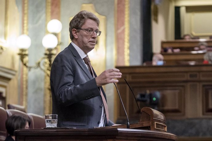 Archivo - El portavoz del PDeCAT en el Congreso, Ferran Bel, interviene en una sesión plenaria en el Congreso 