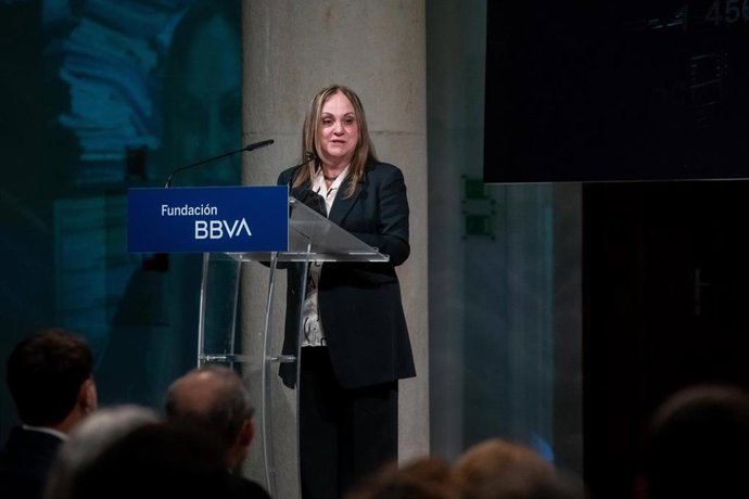 La catedrática María Ángeles Gil Álvarez recibe la medalla de la Sociedad Española de Estadística e Investigación Operativa 2021