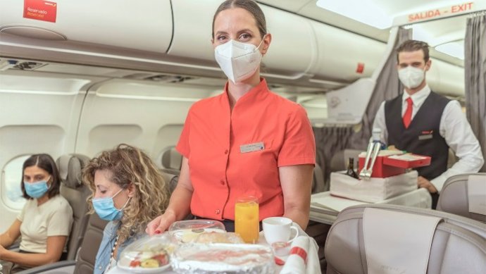 Iberia renueva su oferta gastronómica para los vuelos de corto y medio radio.