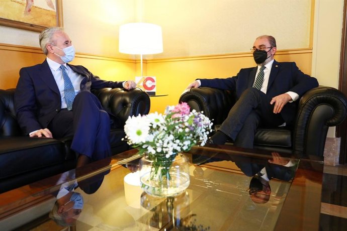 Lambán, sobre la reunión con Azcón: "He visto un cambio de actitud pero se tendrá que manifestar en los próximos días".