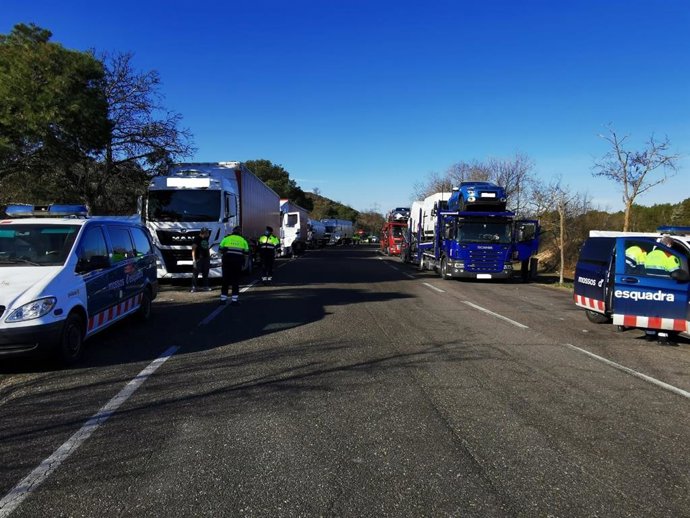 Imatge del control preventiu a la carretera A-2 al Segri (Lleida)