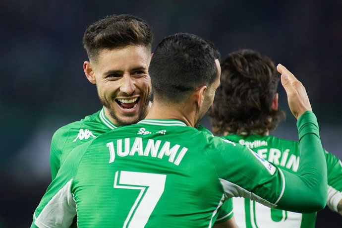 Archivo - Juan Miguel "Juanmi" Jimenez of Real Betis celebrates a goal during the spanish league, La Liga Santander, football match played between Real Betis and Real Sociedad at Benito Villamarin stadium on December 12, 2021, in Sevilla, Spain.