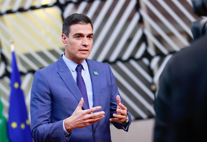 HANDOUT - 17 February 2022, Belgium, Brussels: Spanish Prime Minister Pedro Sanchez 