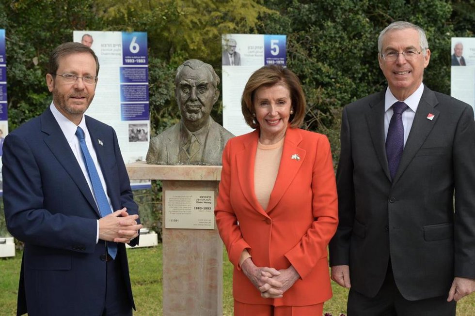 La presidenta de la Cámara de Representantes, Nancy Pelosi, en Jerusalén
