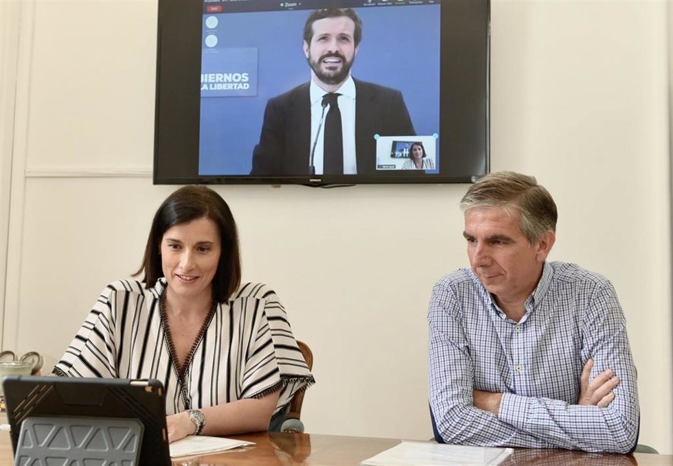 Archivo - Gema Igual y César Díaz se reúnen con Pablo Casado. Archivo