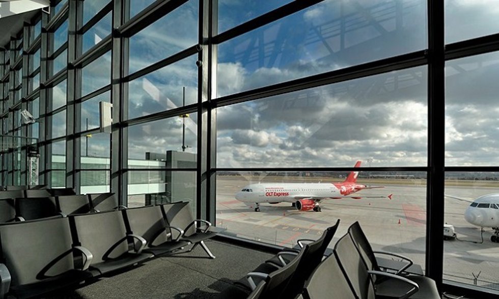 Archivo - Un aeropuerto de Polonia construido por Ferrovial