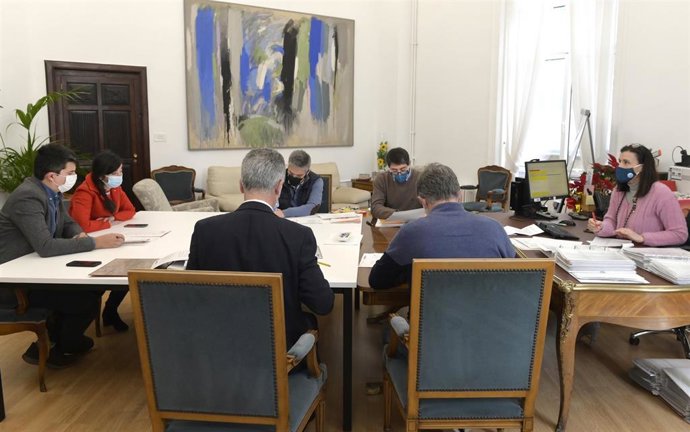 Archivo - Reunión de la alcaldesa de Santander, Gema Igual, con el PSOE sobre los Presupuestos municipales de 2021. Archivo
