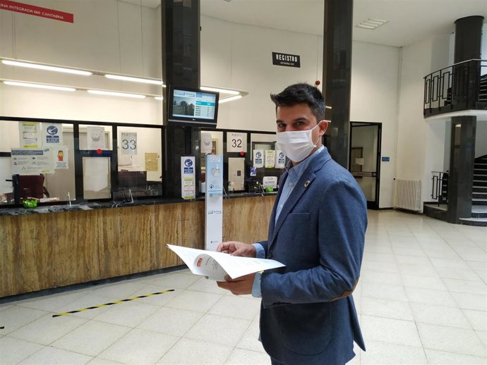 Archivo - El PSOE registra 78 propuestas al II Plan de Choque del Ayuntamiento de Santander