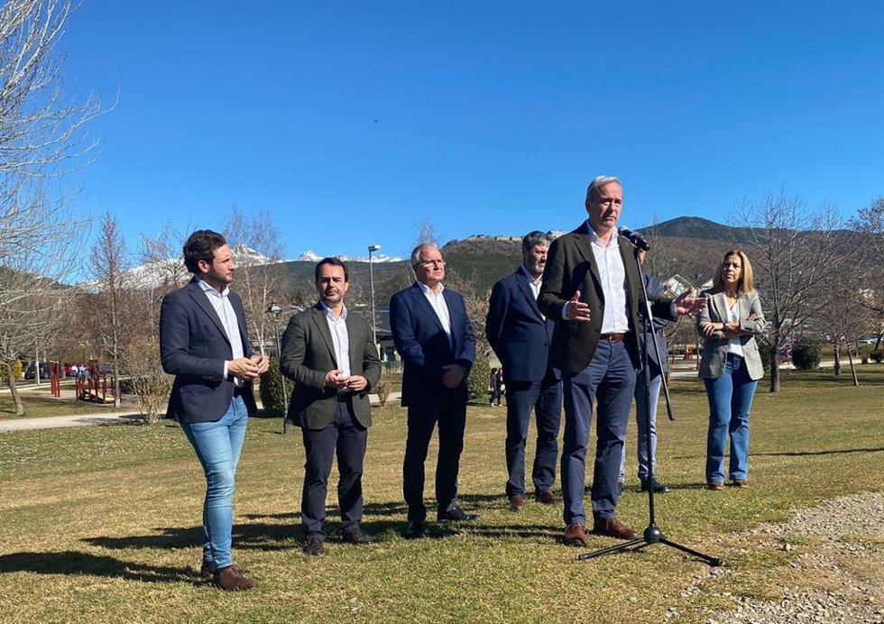 Azcón: "Hay una importante división en el PP y confío en Pablo Casado para resolver este problema dialogando con Ayuso".