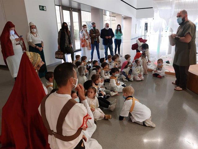 Escolares en el Museo Íbero.