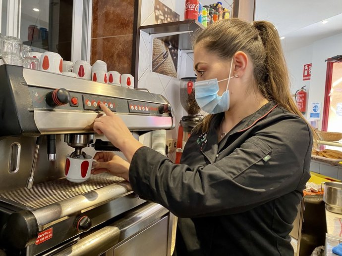 Archivo - Trabajadora