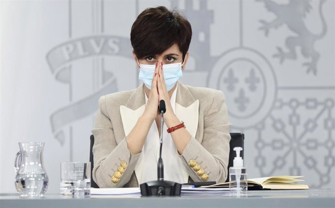 La ministra Portavoz, Isabel Rodríguez, comparece tras la reunión del Consejo de Ministros extraordinario en Moncloa, a 18 de febrero de 2022, en Madrid (España). El Consejo de Ministros extraordinario ha aprobado hoy la nueva Ley de la Ciencia, que pre