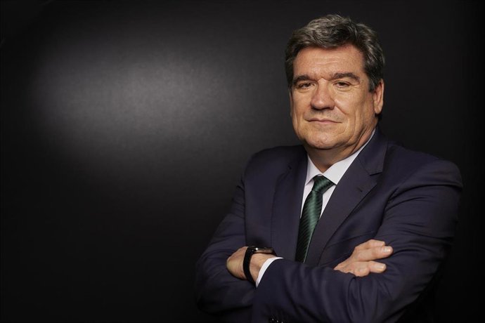 El ministro de Inclusión, Seguridad Social y Migraciones, José Luis Escrivá, posa para Europa Press en una imagen de archivo.