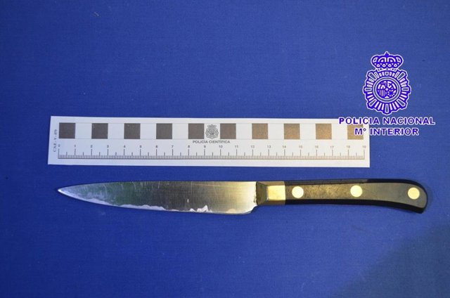 Cuchillo ocupado al varón de 78 años acusado de tratar de matar a su expareja.