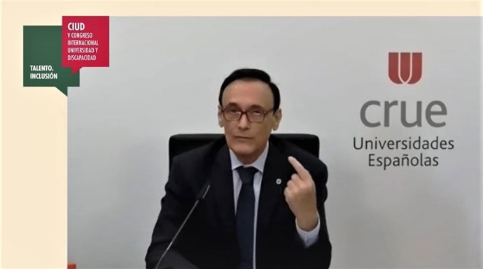 Archivo - El presidente de Crue Universidades Españolas y rector de la Universidad de Córdoba (UCO), José Carlos Gómez Villamandos, durante su intervención en la inauguración del V Congreso Internacional Universidad y Discapacidad