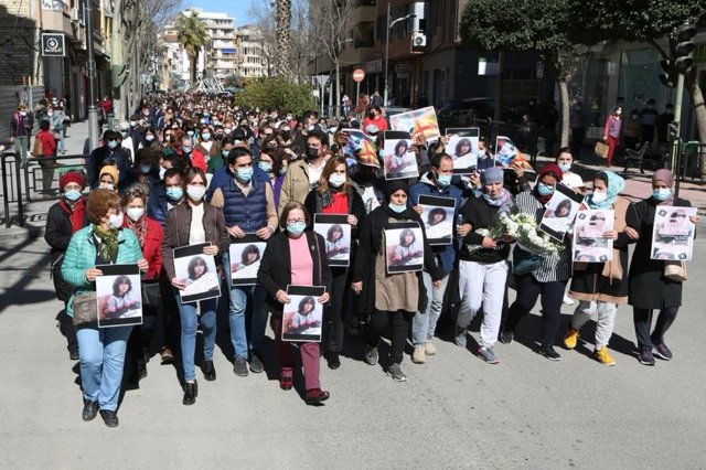 Manifestación en repulsa por el asesinato de la menor