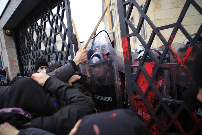 Protesta estudiantil en Turín, Italia