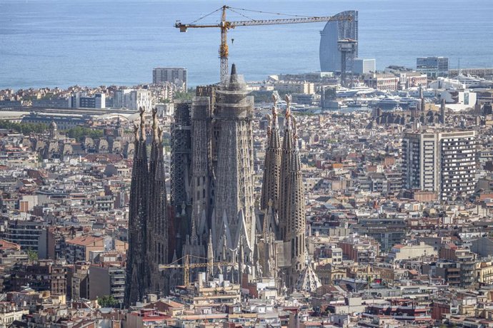Archivo -  Vista general de Barcelona