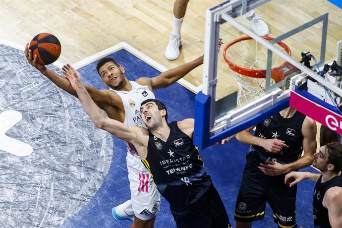 Archivo - Tavares y Shermadini