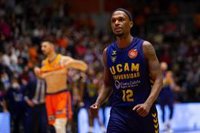 El UCAM Murcia tumba la heroica del Valencia Basket