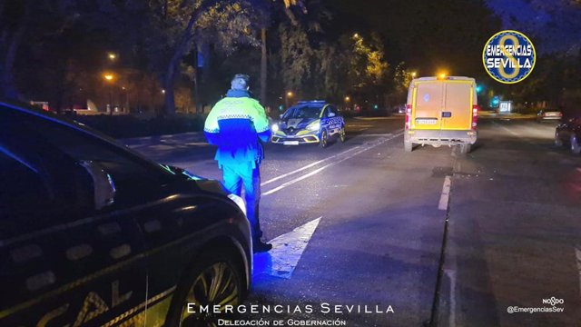 La Policía Local de Sevilla en la Ronda del Tamarguillo