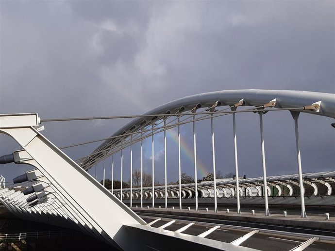 Cielos muy nubosos en Sestao.