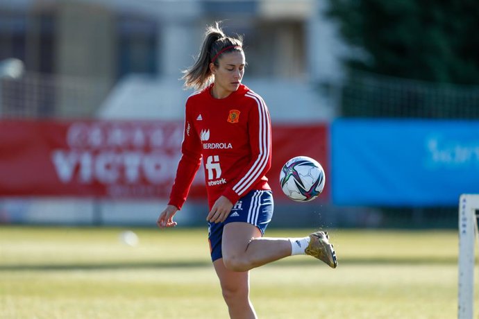 Alexia Putellas in action during the women football Team of Spain training sesion, at Ciudad del Futbol on February 15, 2022, in Las Ronzas, Madrid, Spain.