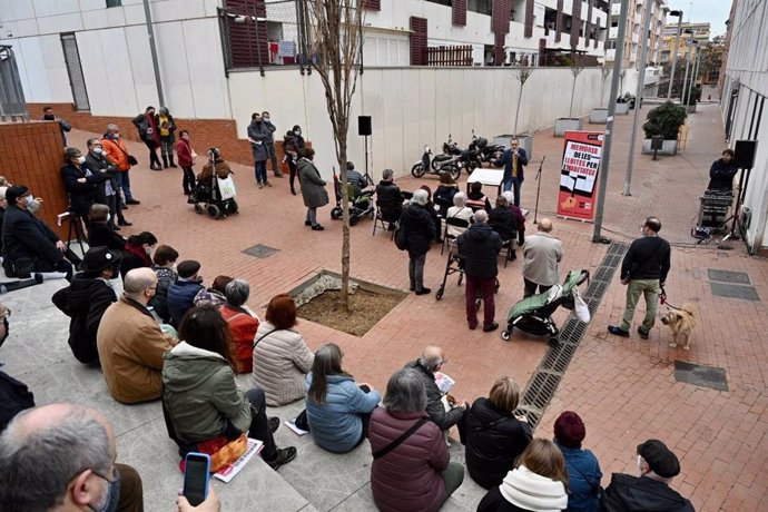 Intervenció del regidor de Memria Democrtica de l'Ajuntament de Barcelona, Jordi Rabassa, aquest dissabte durant l'acte d'inauguració del faristol.