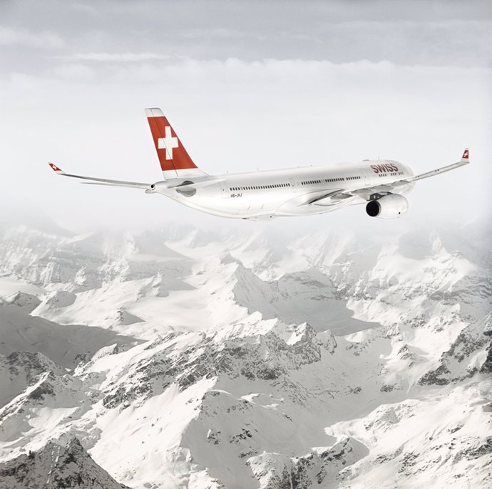 Archivo - Avión de la aerolínea Swiss