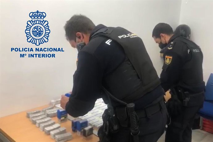 Medicamentos intervenidos a los dos detenidos en Alcoy (Alicante)