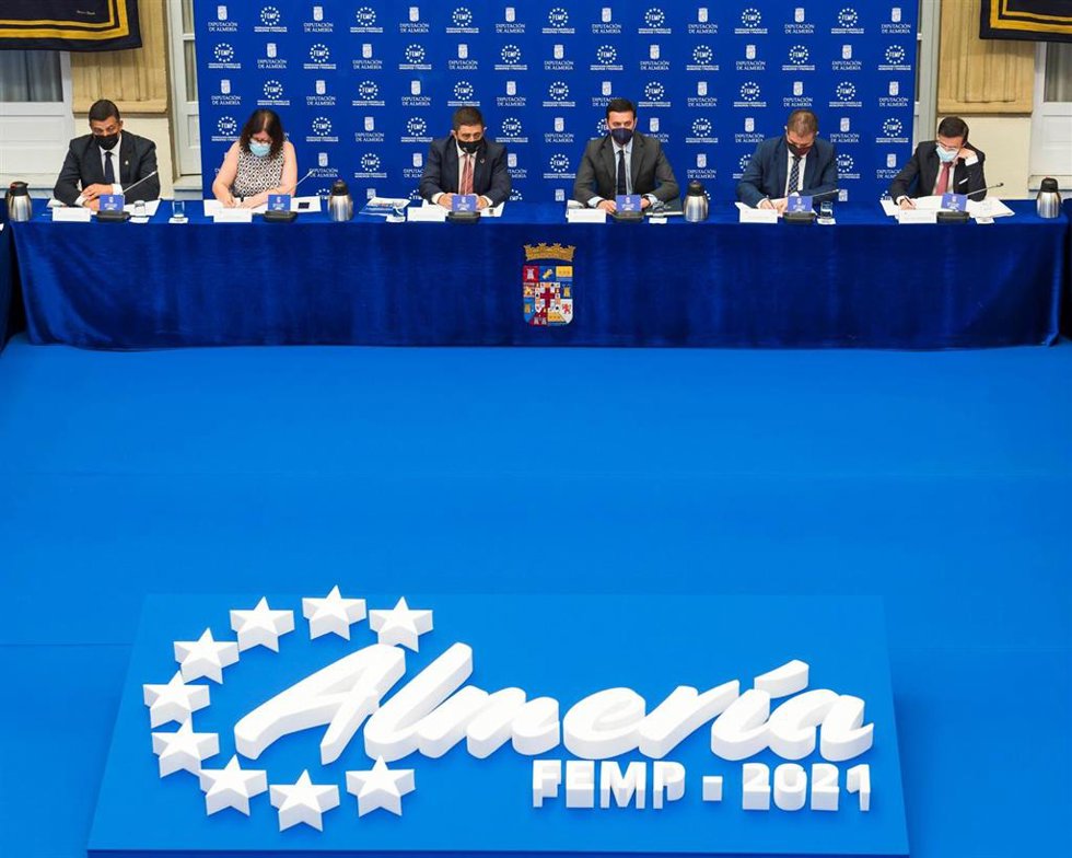 Archivo - La Diputación De Almería Y La Federación Española De Municipios Y Provincias (FEMP)