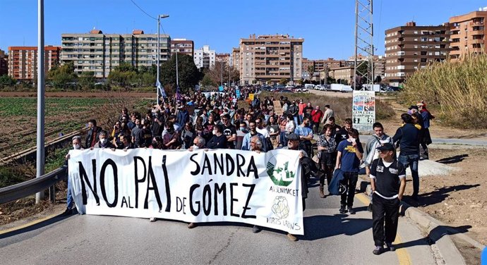 Vecinos de Benimaclet protestan contra el PAI y exigen a Sandra Gómez que no les trate como "ignorantes"