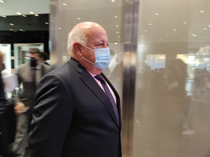 El consejero de Salud y Familias, Jesús Aguirre en una imagen de archivo.