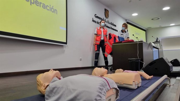 Archivo - Muñecos para RCP