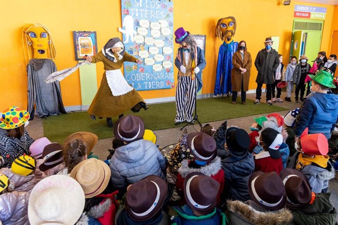 El Conde de Salchichón y Doña Cuaresma animan a participar y disfrutar del regreso del carnaval a las calles