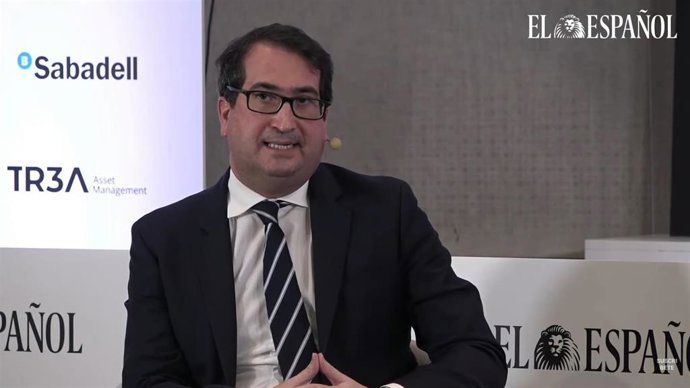 El responsable de BBVA en España, Peio Belausteguigoitia, en el II Observatorio de las finanzas organizado por El Español-Invertia.