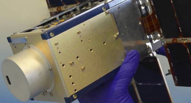 Aspecto de la nanosatélite que contiene el instrumento NACHOS