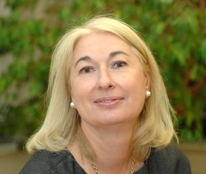 Araceli García Cuartango dirigirá las compañías de telecomunicaciones Axión y Lineox