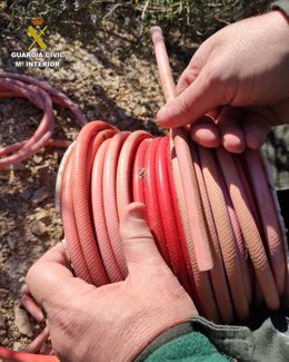 Imagen de los 4 kilos de explosivo en un cordón detonante en Roda de Ber (Tarragona)