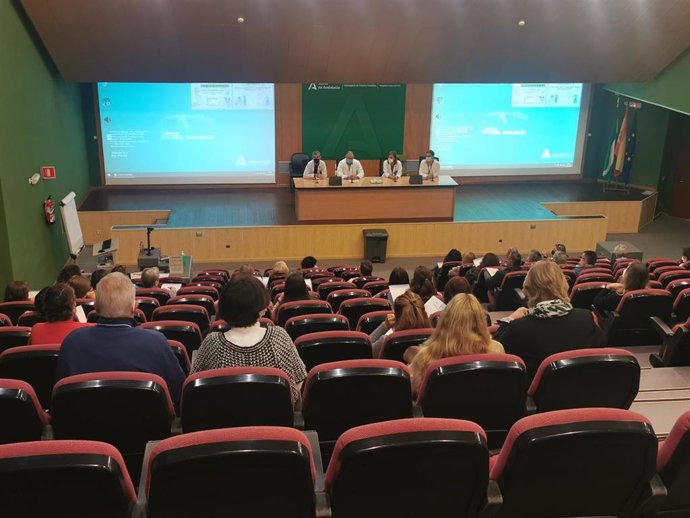 El Hospital Costa del Sol de Marbella (Málaga) reanuda la formación presencial para el voluntariado con 50 participantes