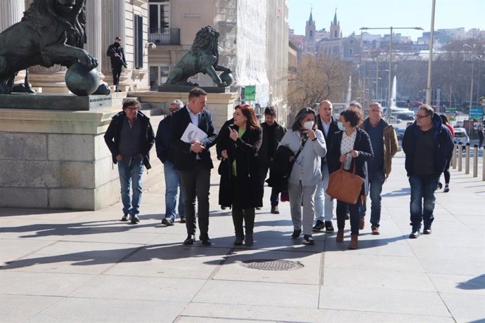 Juan Antonio Delgado con representantes de Navantia Puerto Real.