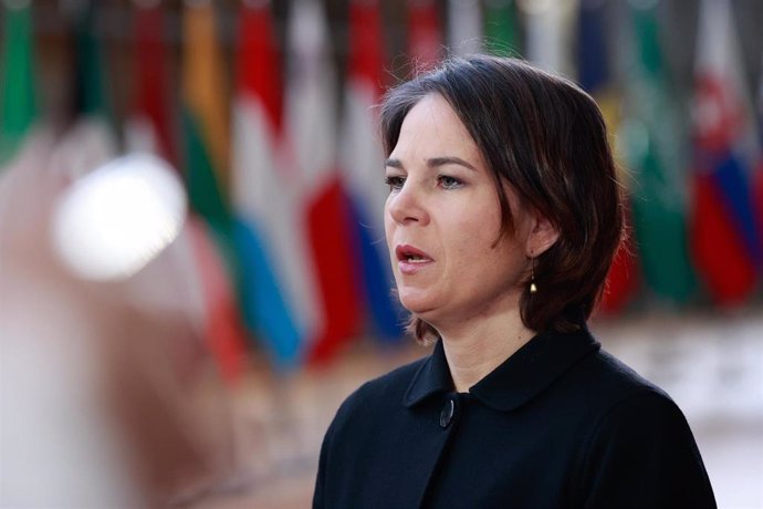 HANDOUT - 21 February 2022, Belgium, Brussels: German Foreign Minister Annalena Baerbock speaks to the media before the EU Foreign Ministers meeting. Photo: Mario Salerno/European Council/dpa - ATTENTION: editorial use only and only if the credit mentio