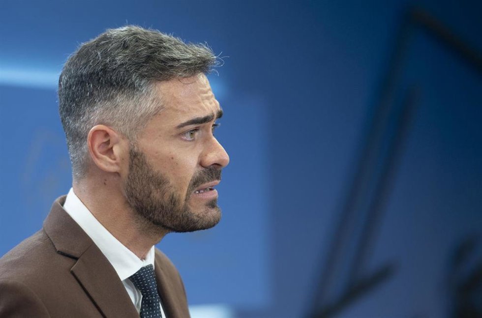Archivo - El portavoz parlamentario del PSOE, Felipe Sicilia, en una rueda de prensa en el Congreso de los Diputados, a 29 de octubre de 2021, en Madrid (España). 