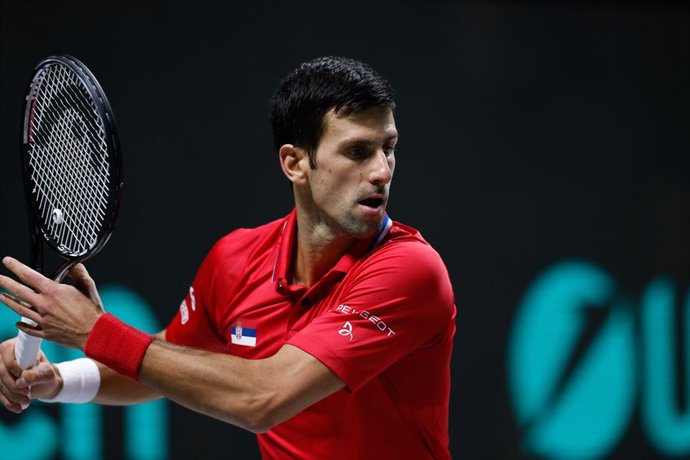 Archivo - Novak Djokovic of Serbia in action during the Davis Cup Finals 2021, Quarter Final, tennis match played between Serbia and Kazakhstan at Madrid Arena pabilion on December 01, 2021, in Madrid, Spain.