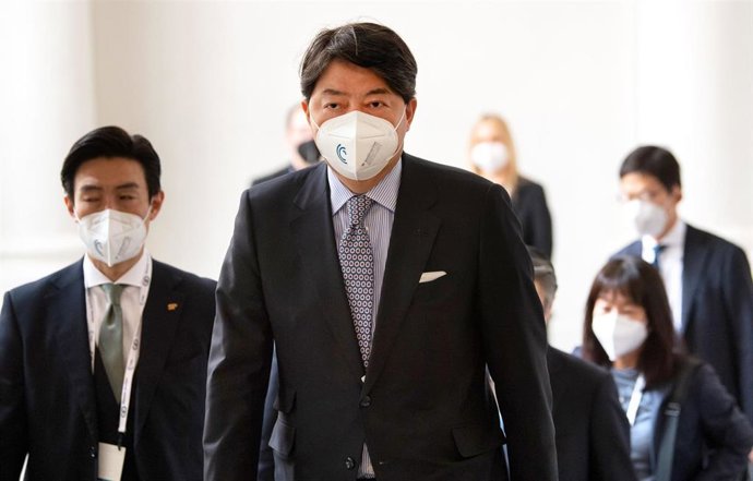 19 February 2022, Bavaria, Munich: Yoshimasa Hayashi (C), Japanese Foreign Minister, arrives for a G7 Foreign Ministers meeting during the Munich Security Conference. Photo: Sven Hoppe/dpa