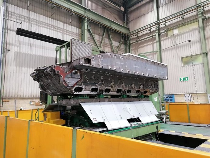 Archivo - Trabajadores industria. Empleo. Sector industrial. 